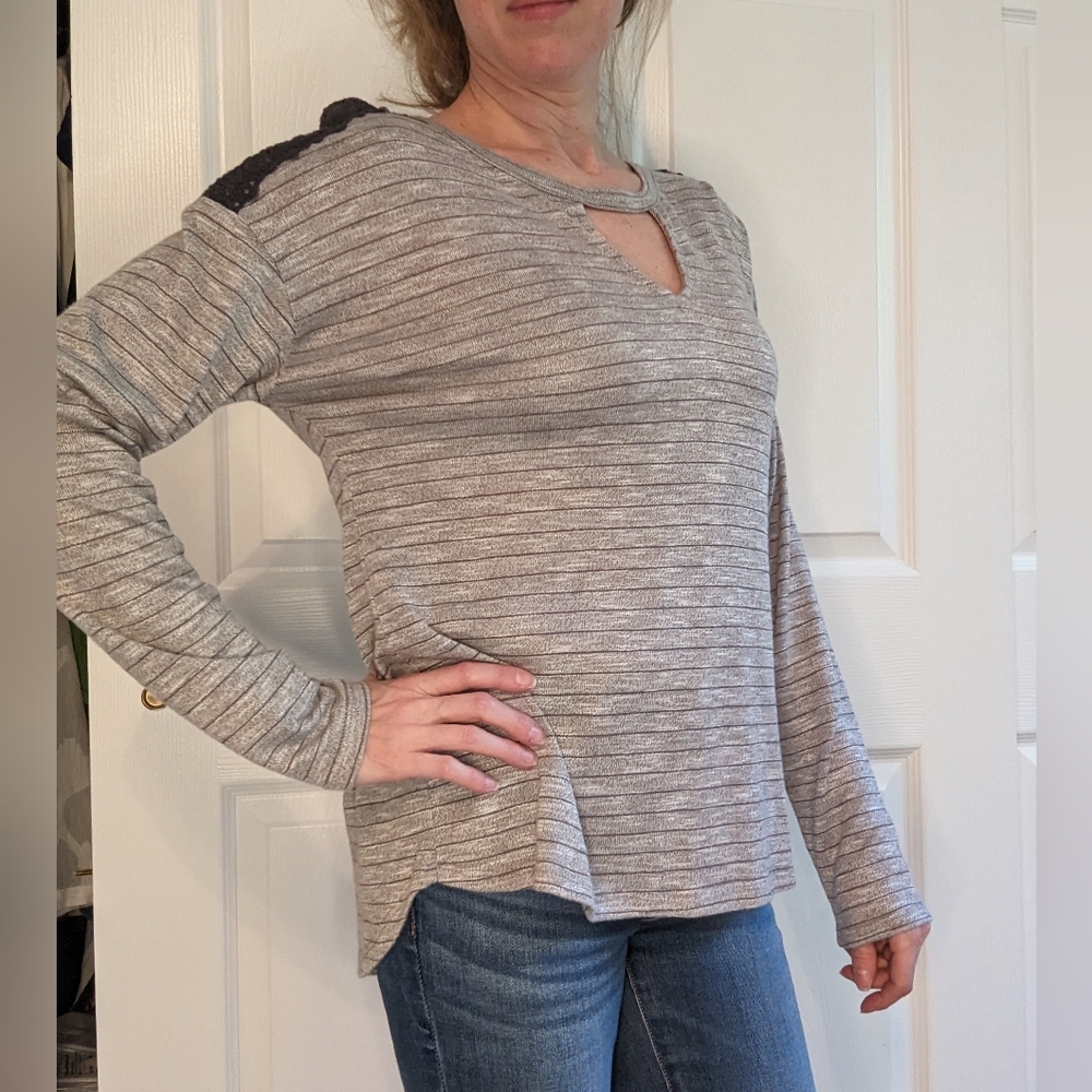 NWT | Luq | Mawbey Crochet Trim Knit Top | Grey & Black | S